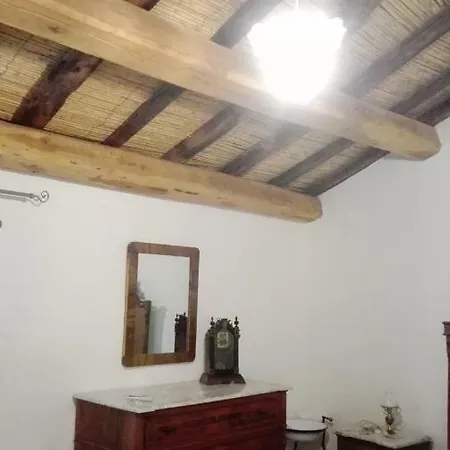 Montiju Bed & Breakfast